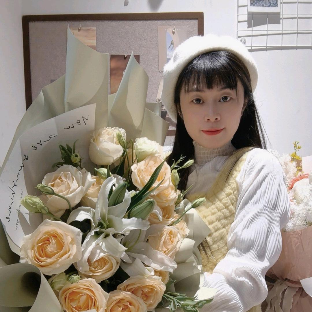 荼蘼Huaꪋꪆng੭ﾞ头像