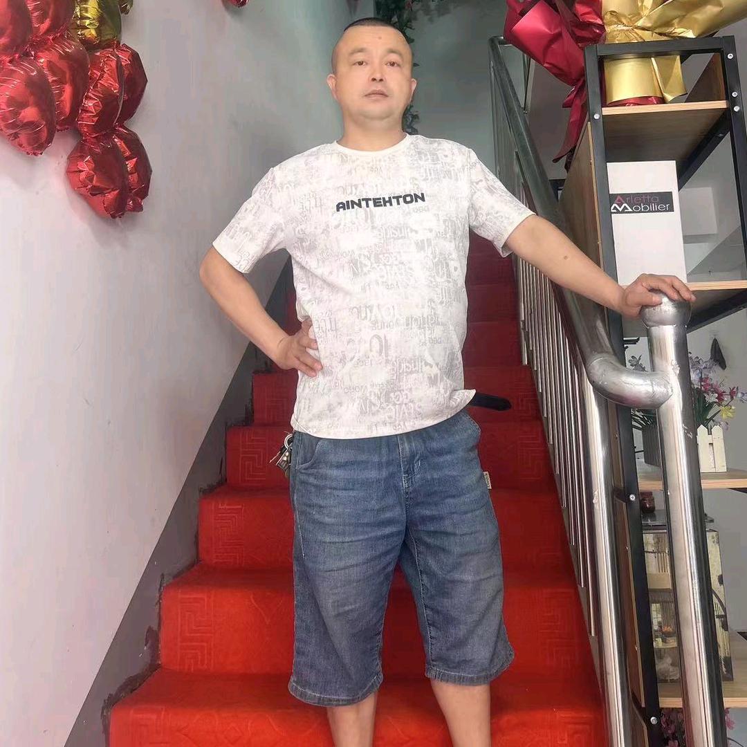 寂寞的香烟🎇🎇🎇