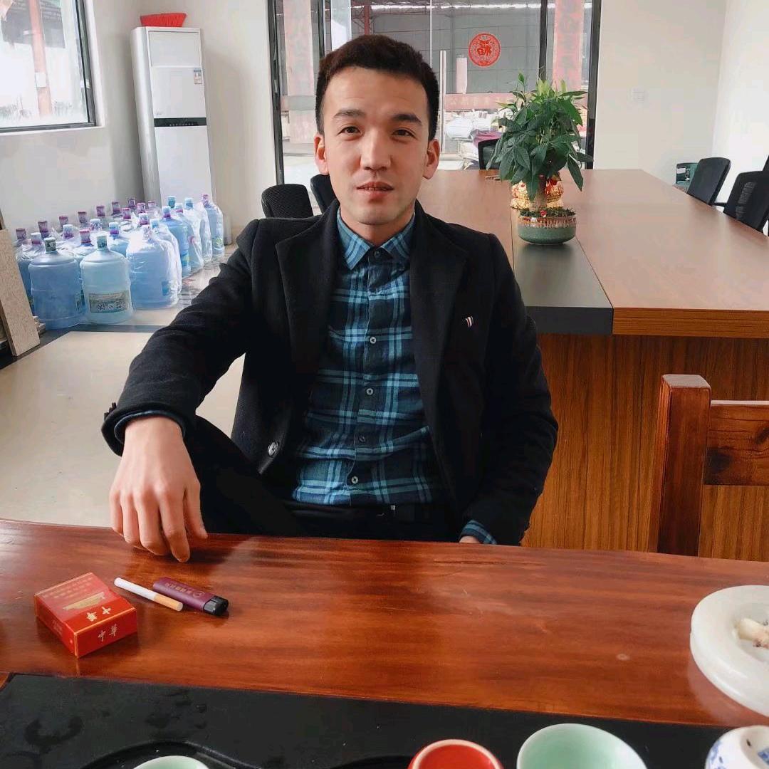 幕墙明哥（石泉石美装饰）