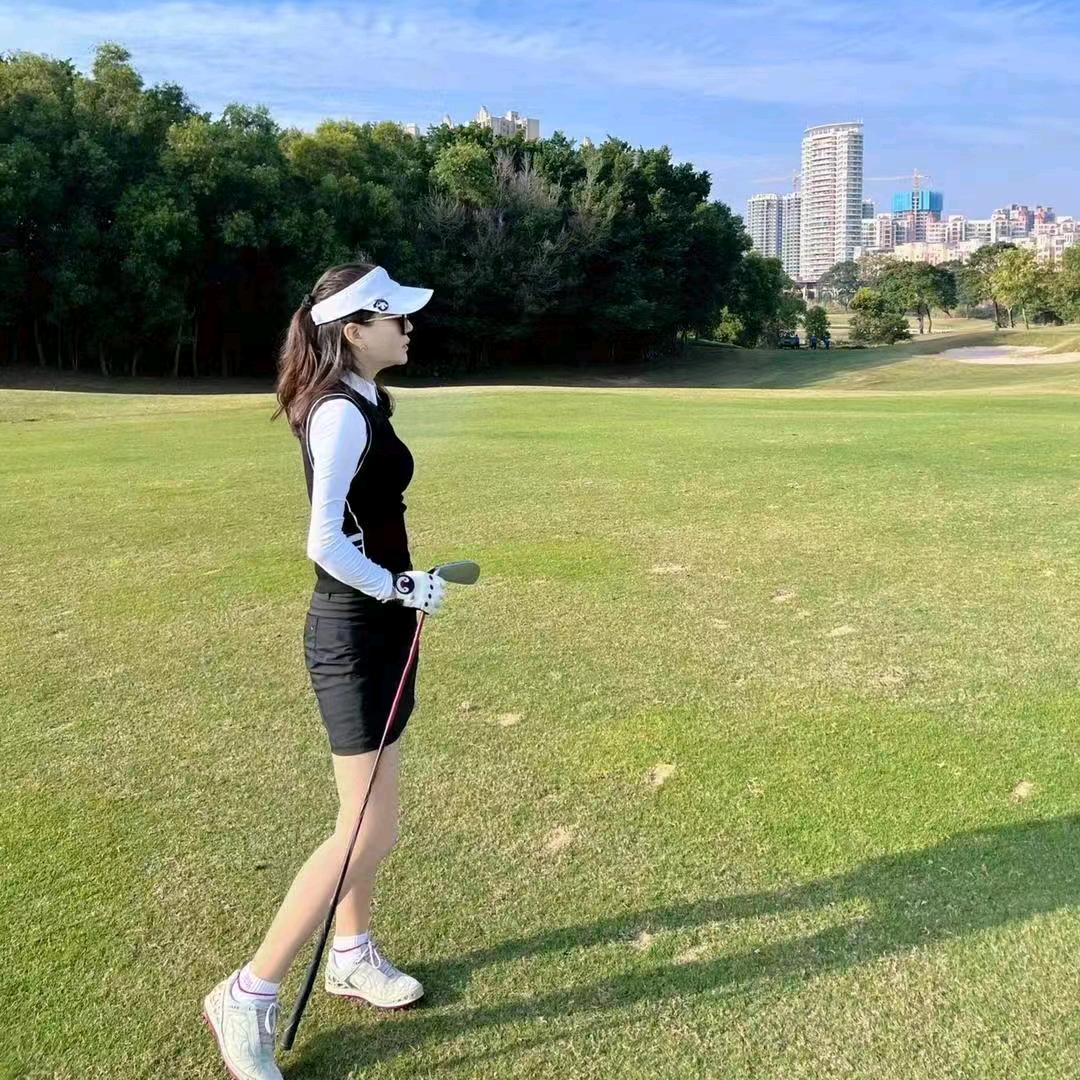 淡红尘⛳️