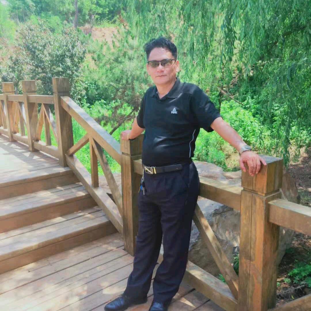 来者何人