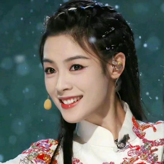 ℋღ᭄共赴🍒江来💞࿐