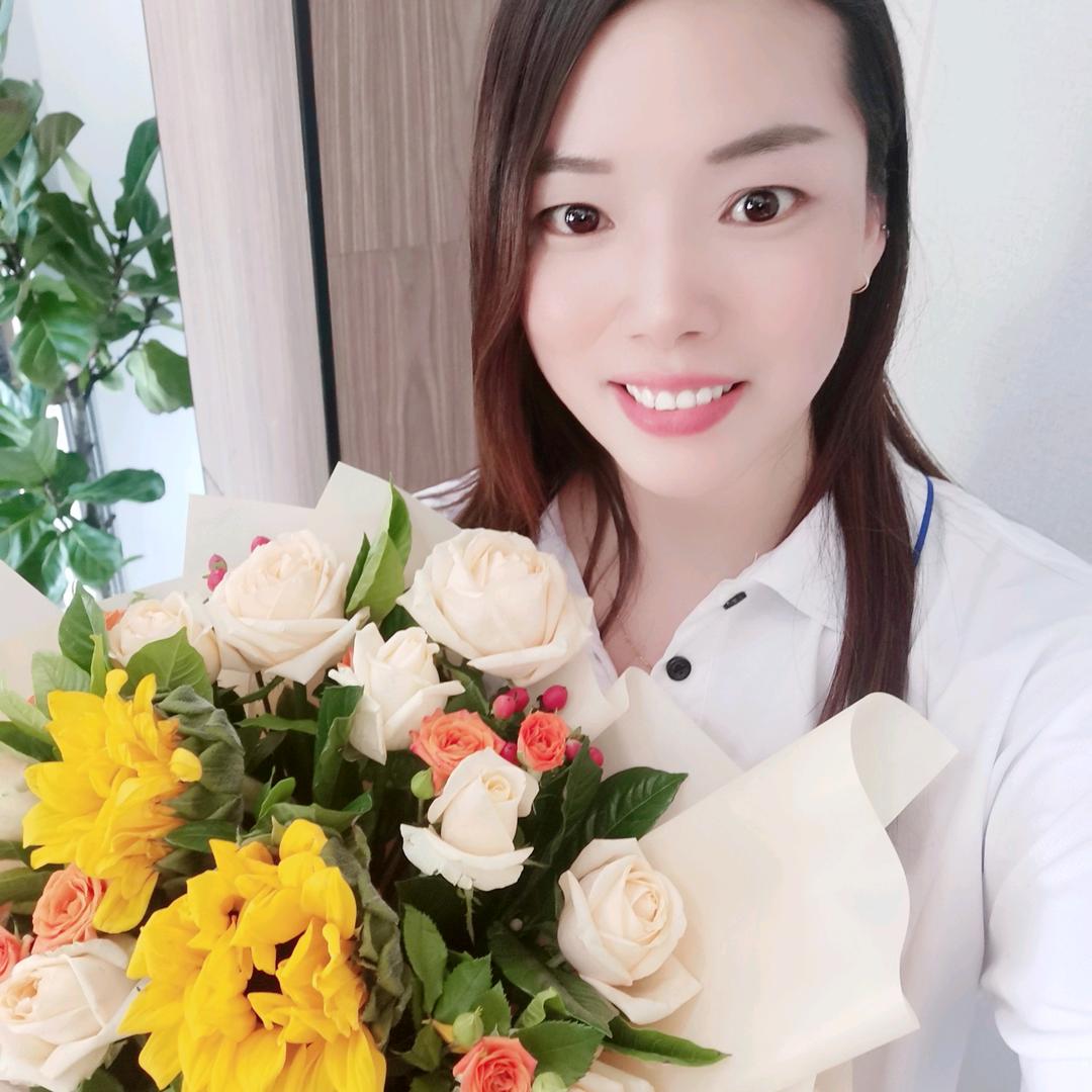 小玲跑调大王😅