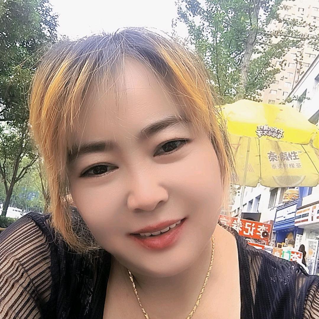 一个人至少拥有一个梦想去坚强