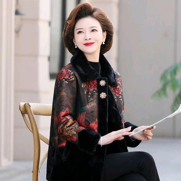 俏佳人中老年女装