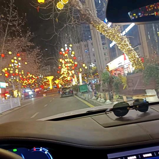 🏗️工地红哥