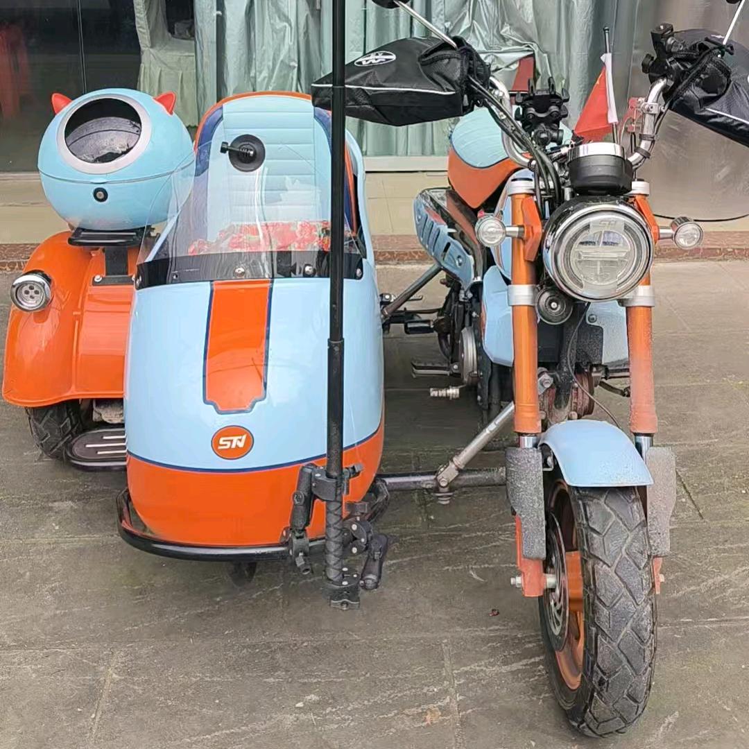 自贡机车王子。