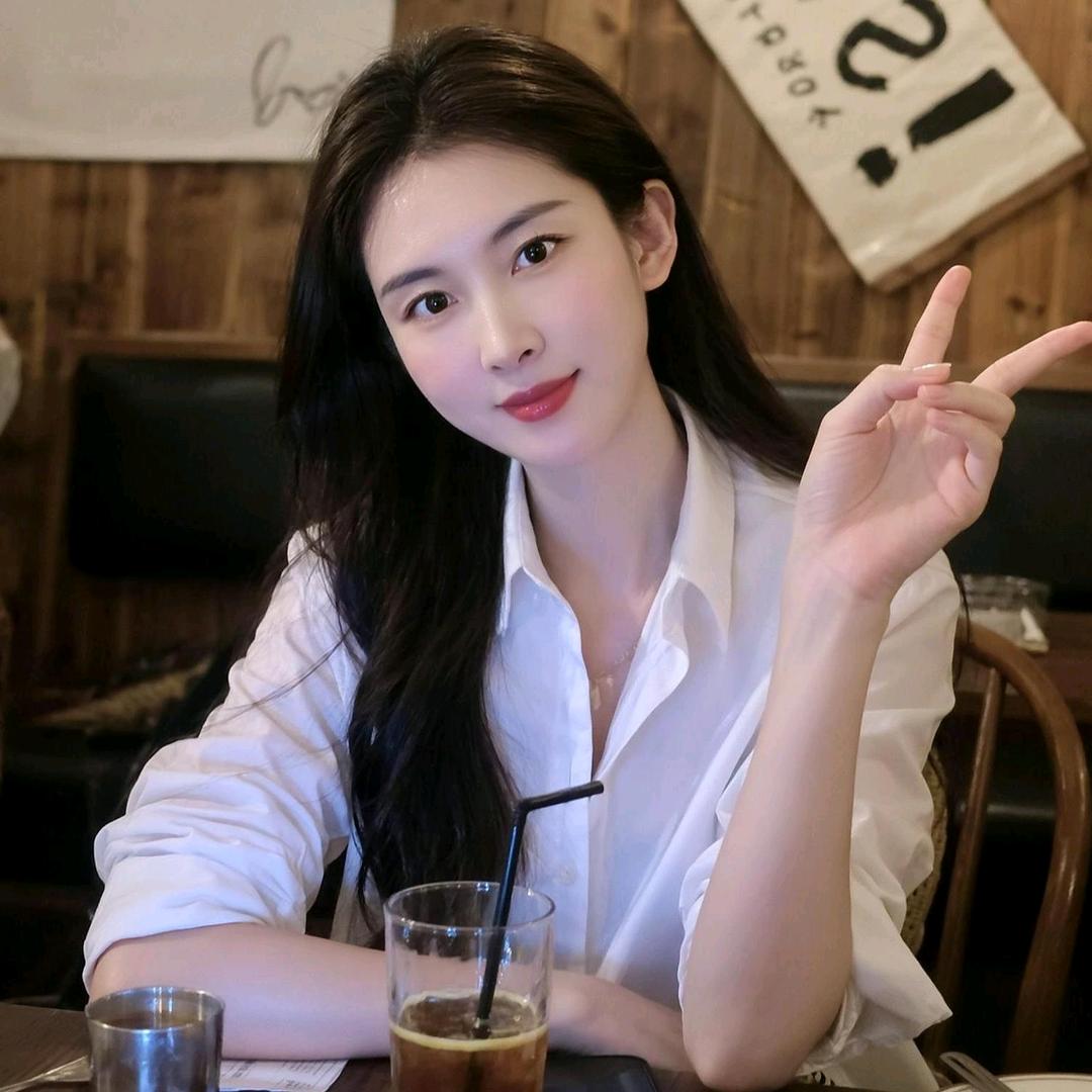 小(●'◡'●)乔（勿连赞！谢谢！）