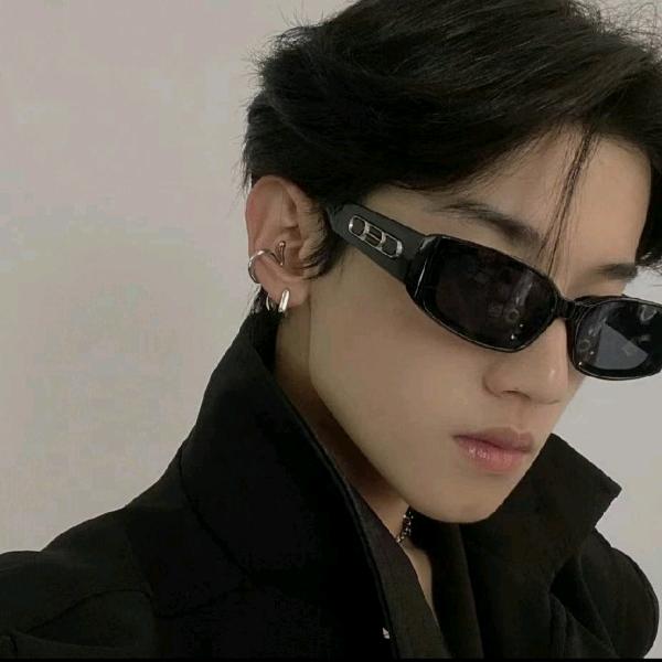 宇－