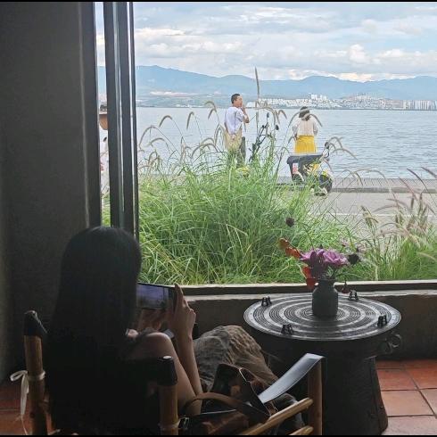 少吃垃圾食品多睡觉