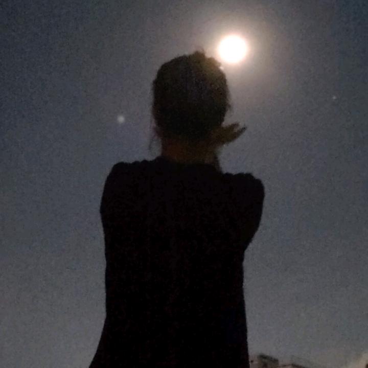 ღ新月