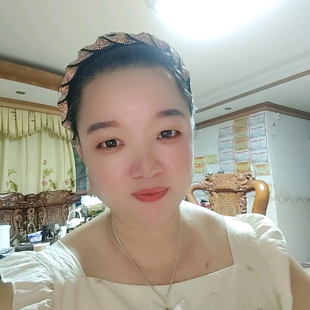 宝君，创业，聊天，加上带货，直播