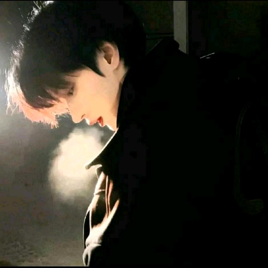 我要带着爱意恨着你逢人就美化你罪化