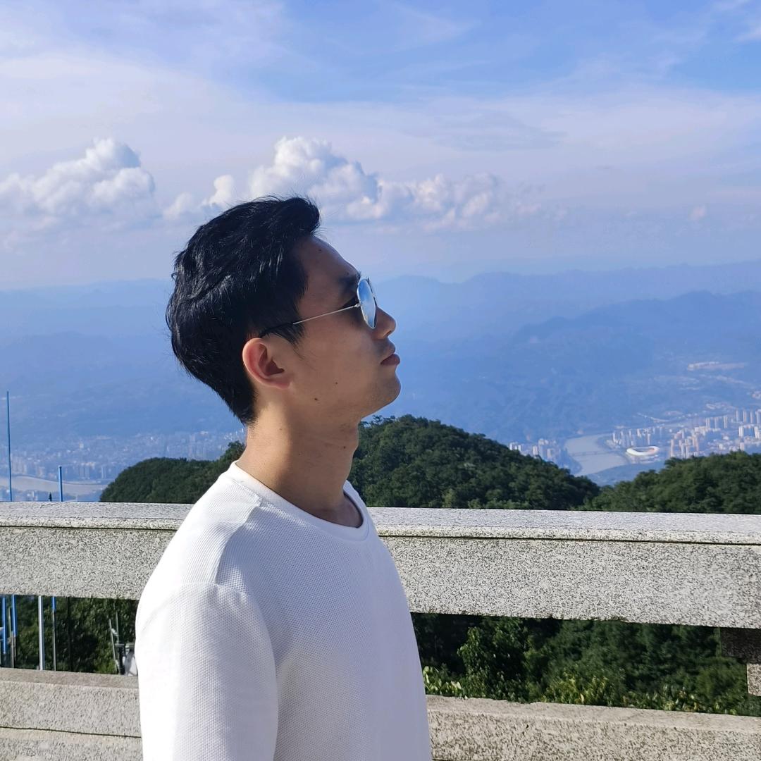 遂宁达成二手车、小谢