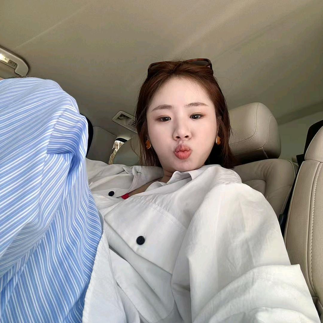 蛐小7。小个子【精致穿搭】