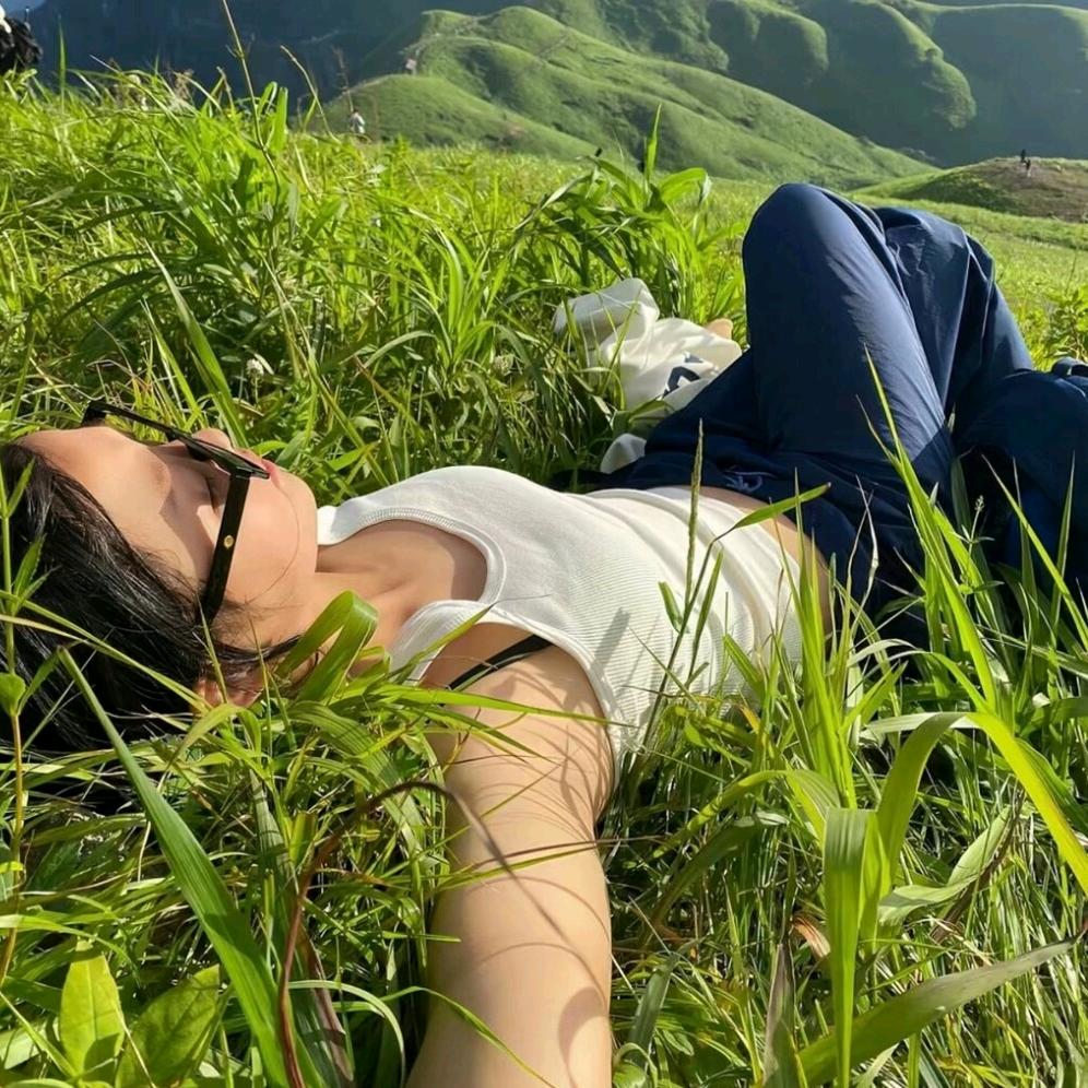 半眠島.