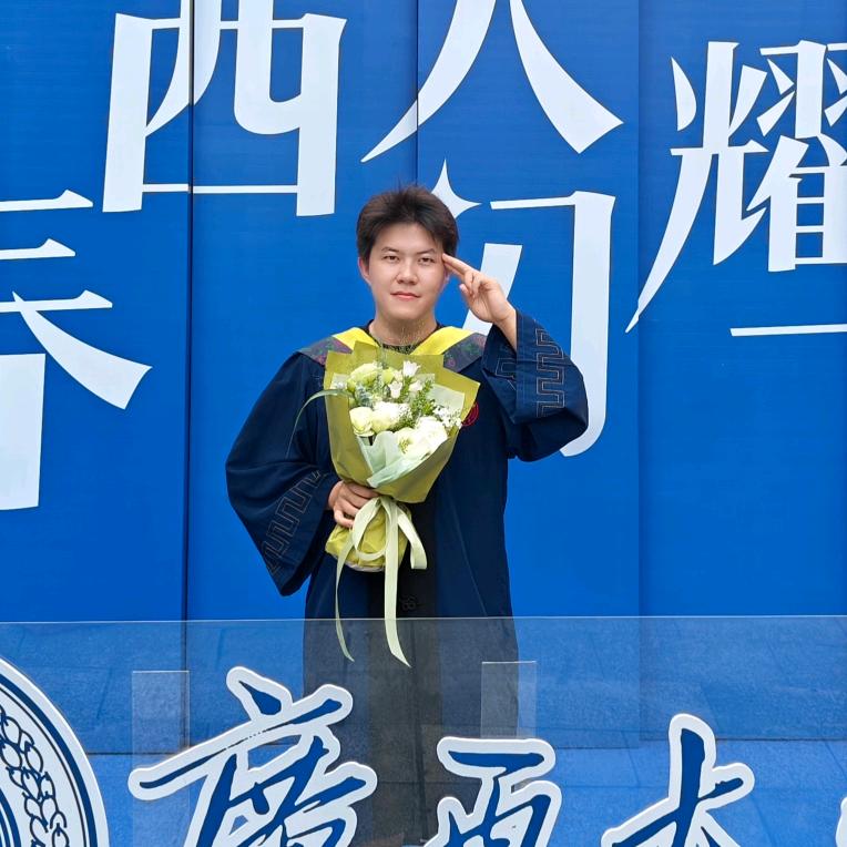 小灰学长