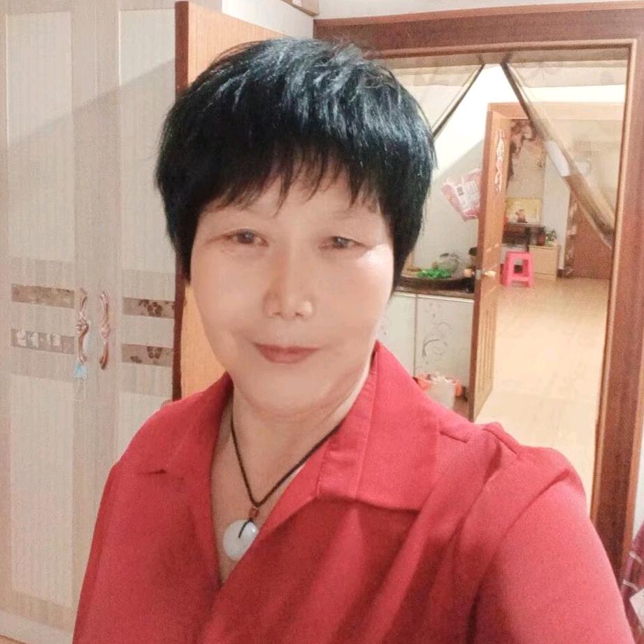开心姐🎤唱歌加聊天晚8点09分开播