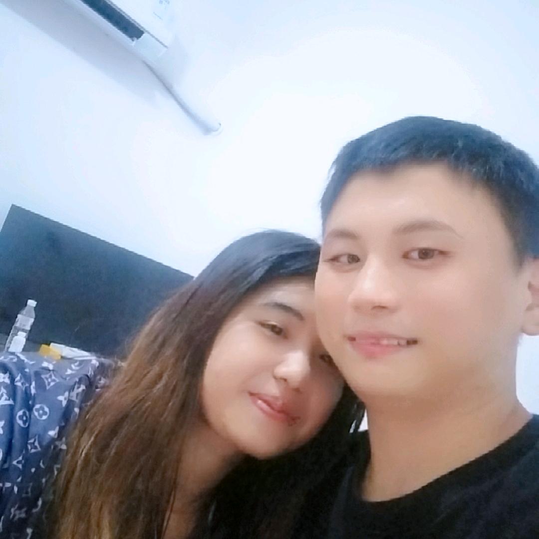 老挝女孩🇱🇦和中国小伙🇨🇳