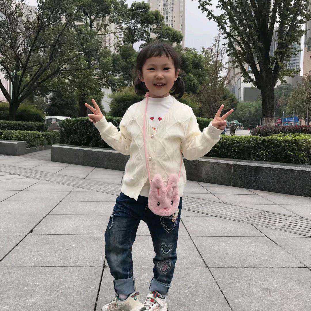 海口龙华雯贤甄选商贸商行