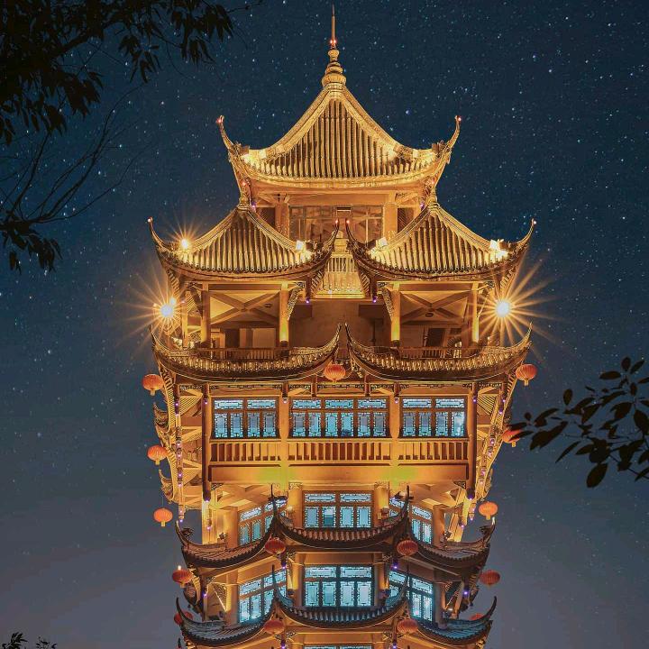 用户F(ღ♡‿♡ღ)S