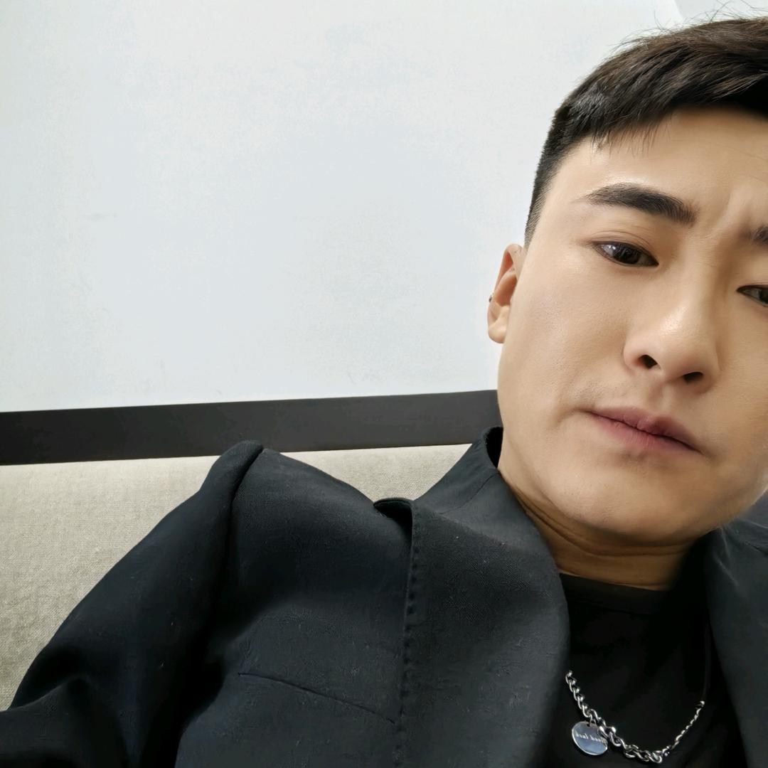 乘风破浪的小马