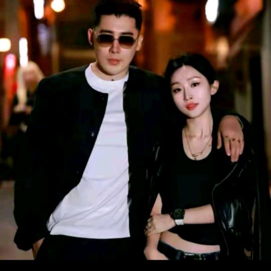 杨圣坤(轻奢穿搭)