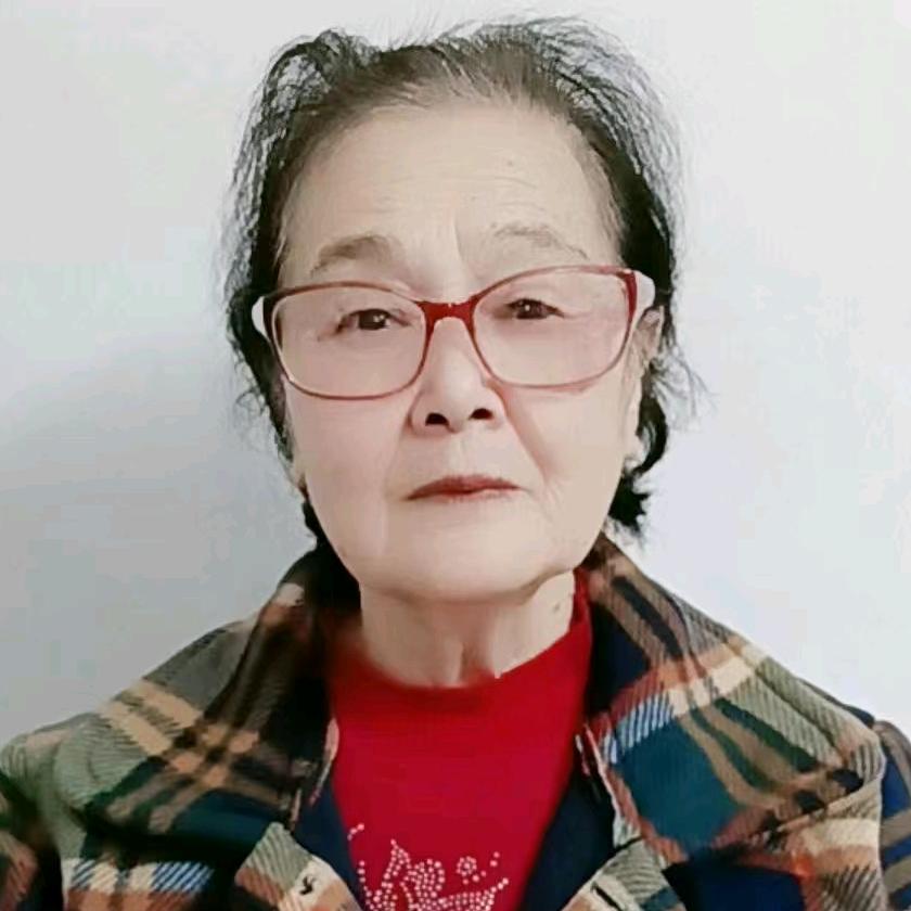 保罗姐每晚六点十分直播）