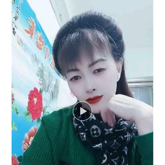 爱笑的老太婆