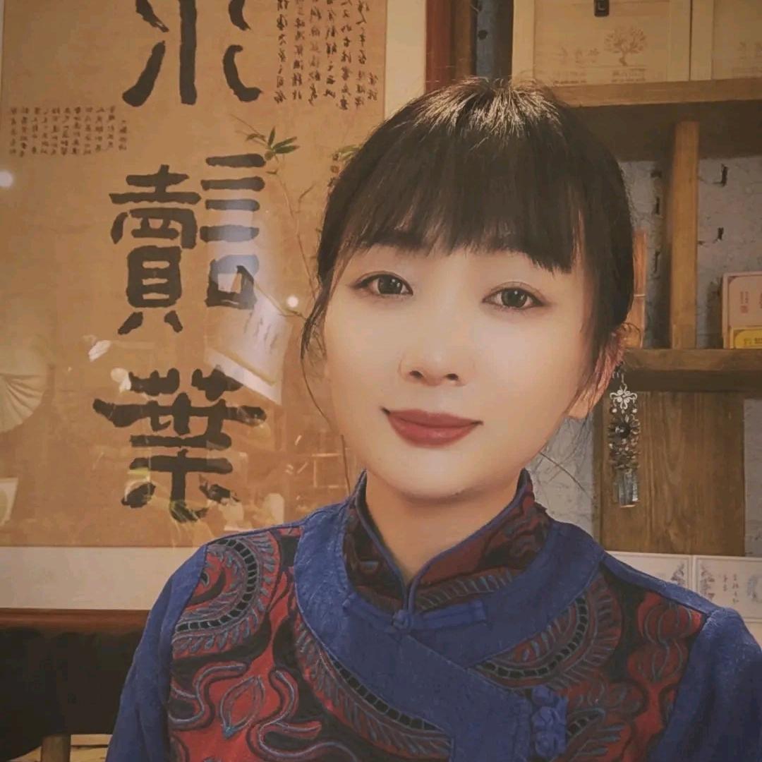 拾月茶馆