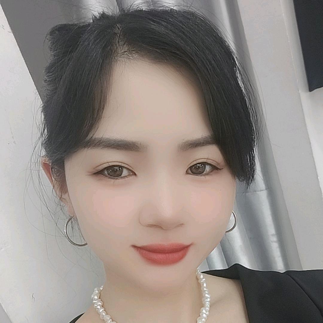 丁丁《大麦女装》