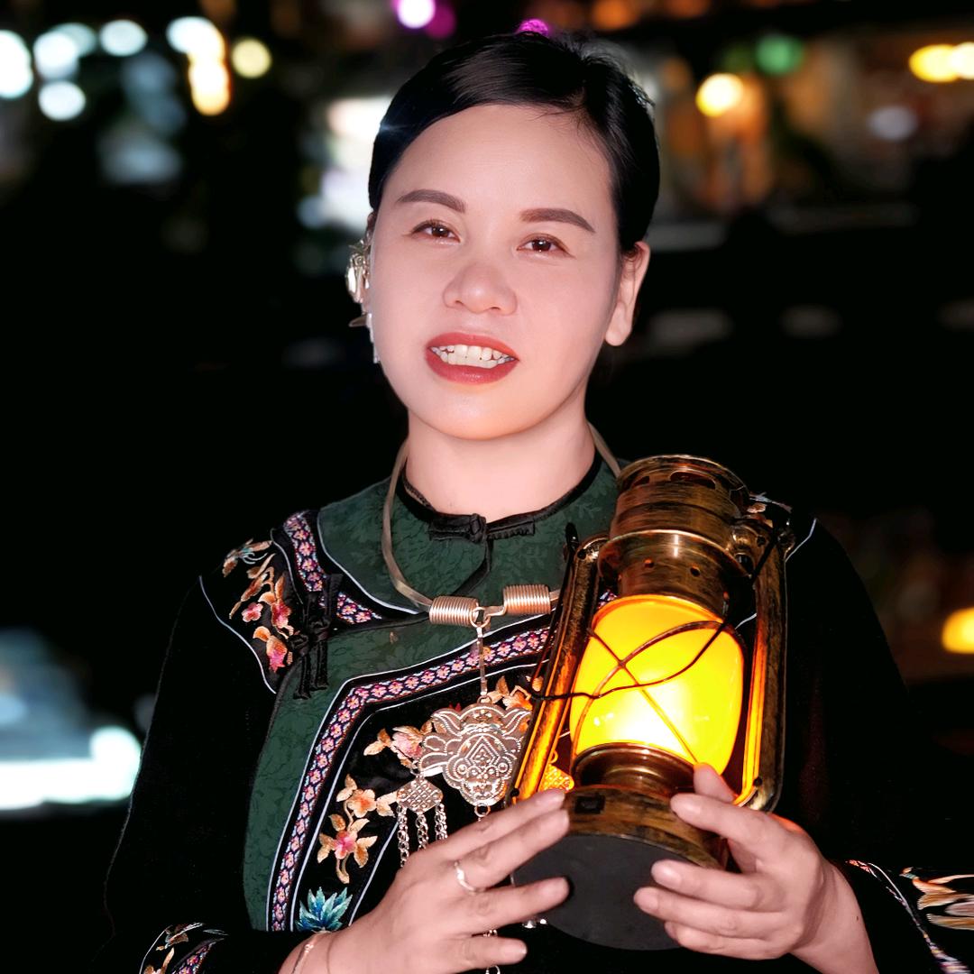 淡墨红尘