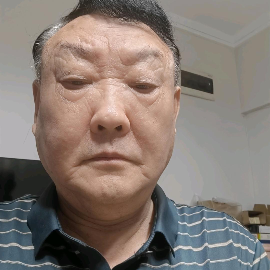刘小定。