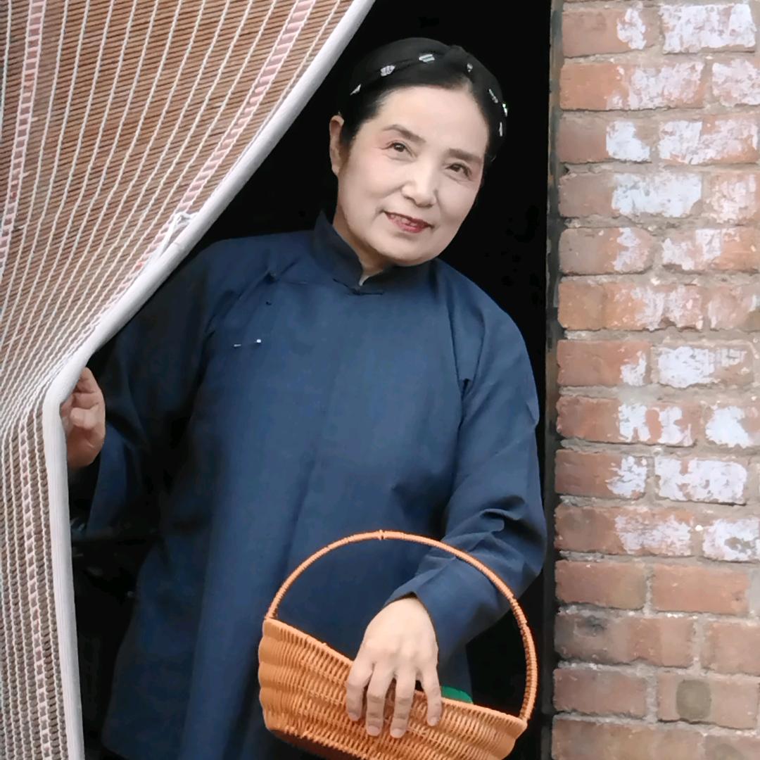 小燕子姐