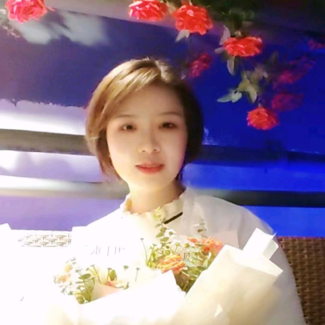 小爱助力1（大号小爱早10.18开播）