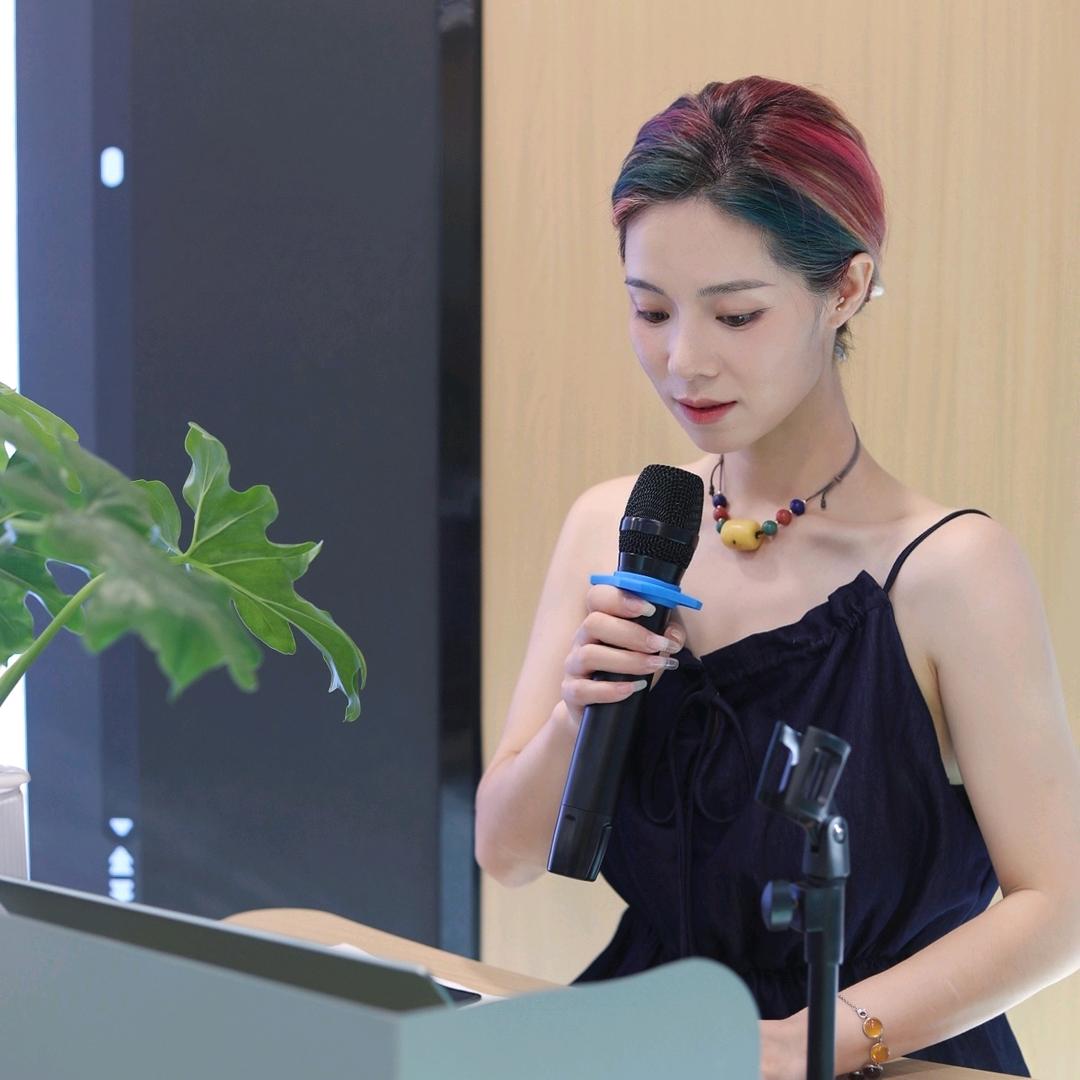 绮梦彩妆美甲培训岳麓校区