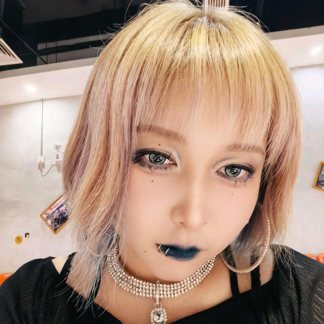 Marilyn航ᴿʸ