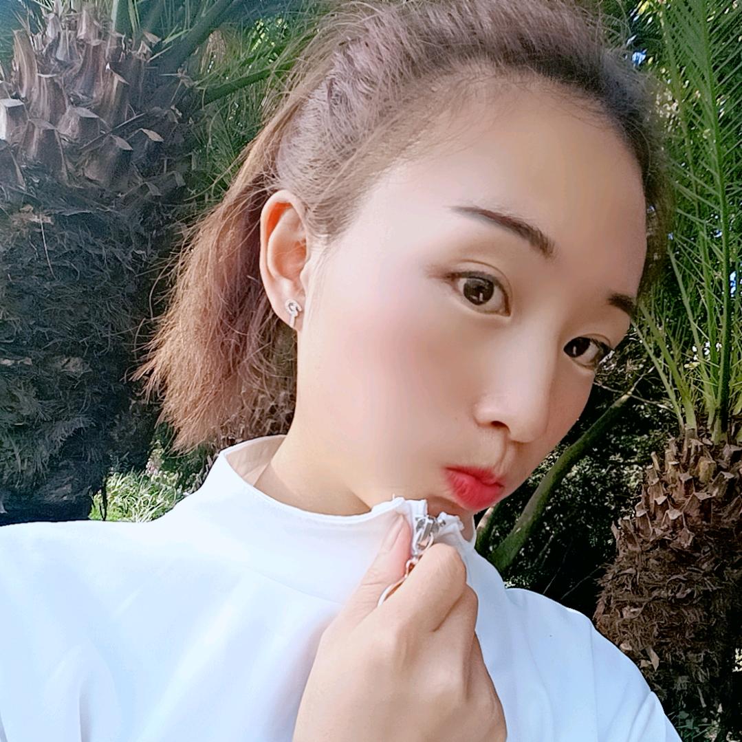 小玲子吖