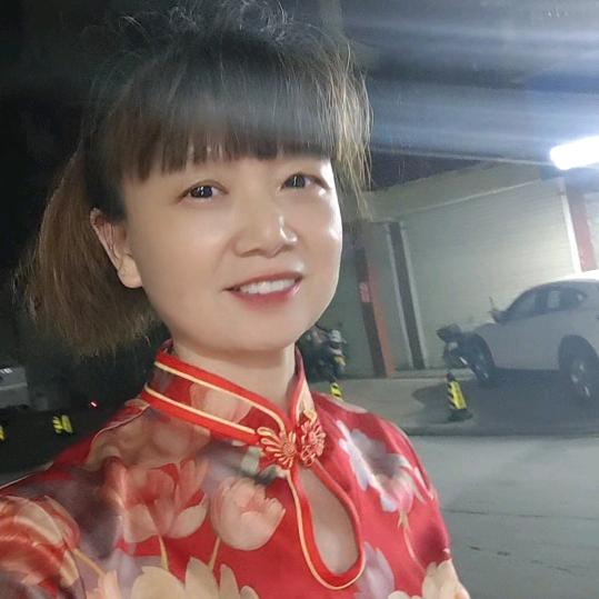荣荣