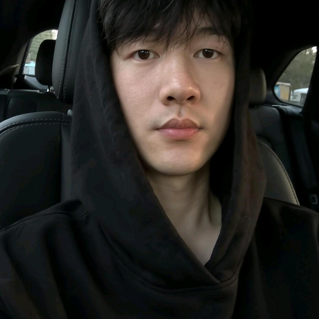 宋子𝖈𝖑𝖔𝖜𝖓🎭聋人