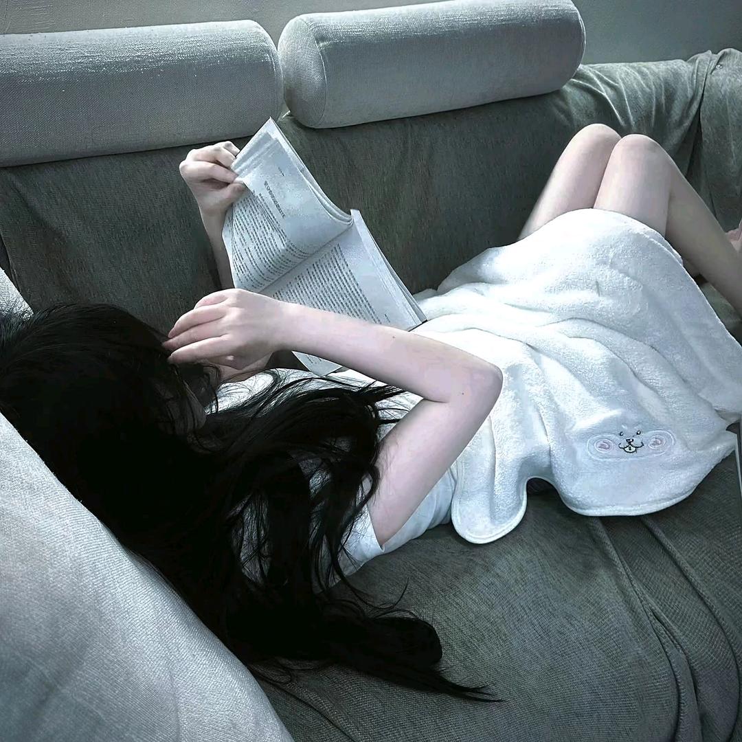 栖音.