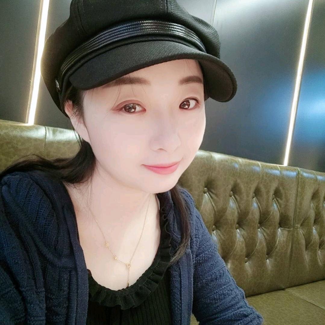 功德满满的千叶夏希头像