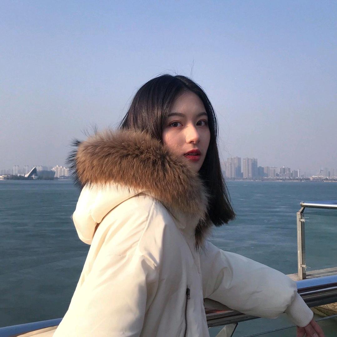 卖卤肉的小姐姐