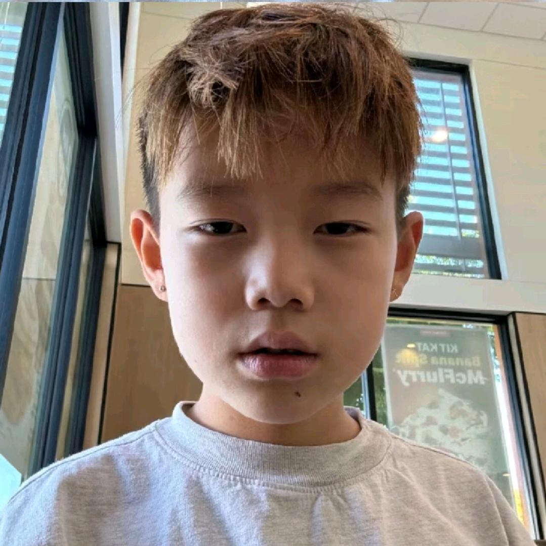 咸 蛋 超 人