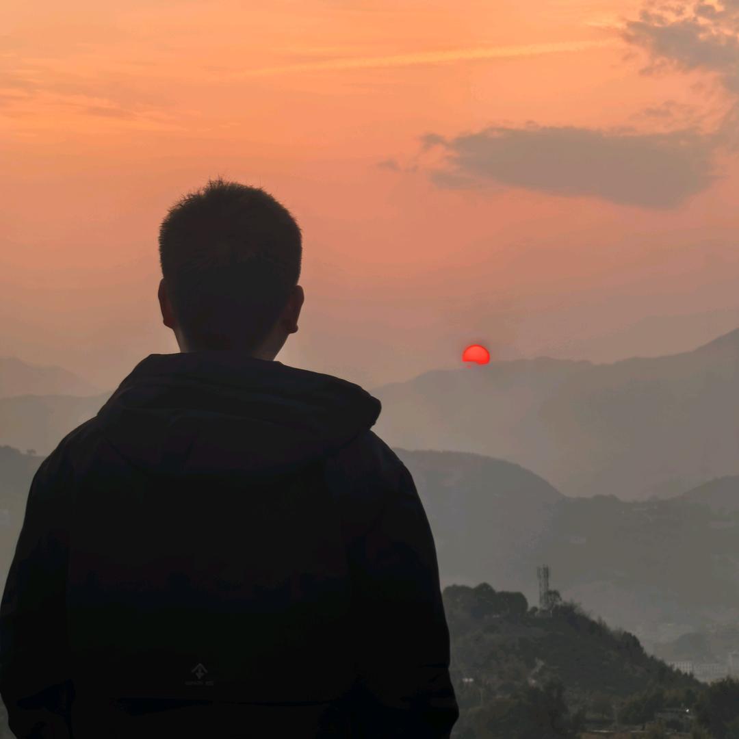 邱志元