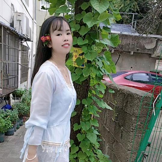 啊美《努力中》