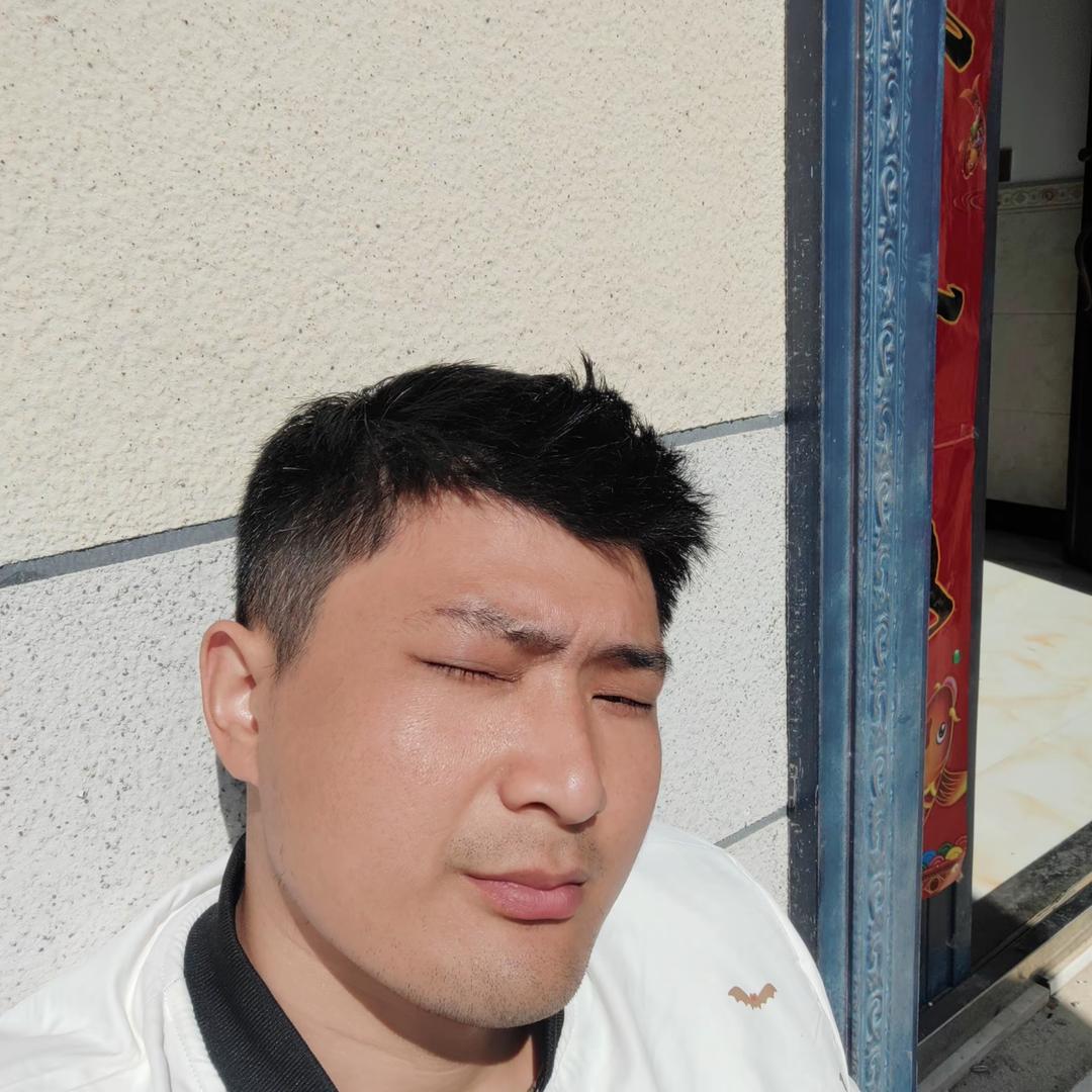 自若。