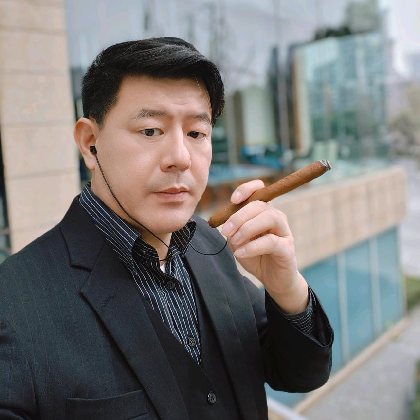 台湾大叔陈亮瑜