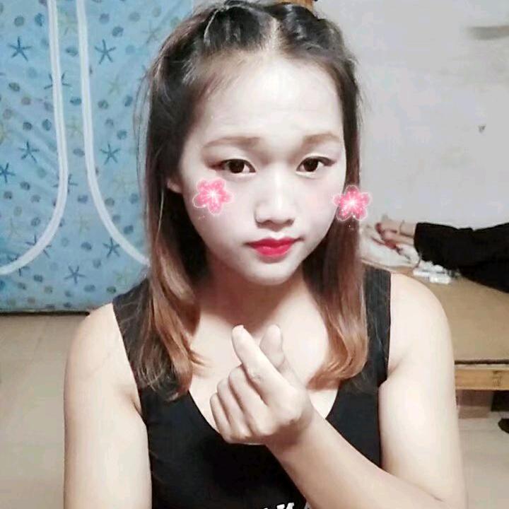 苗族  美美❤️