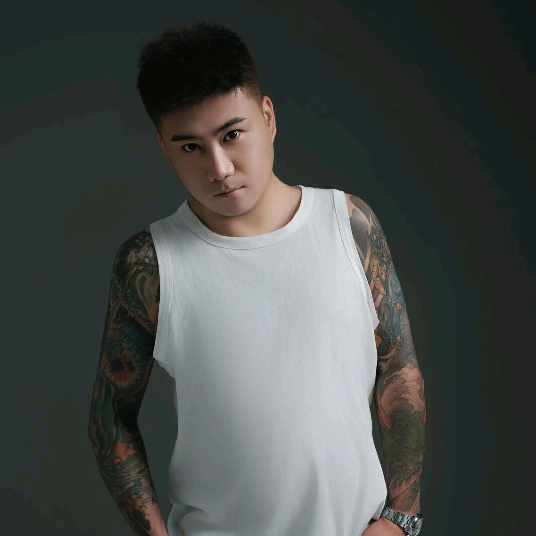 小亮gg